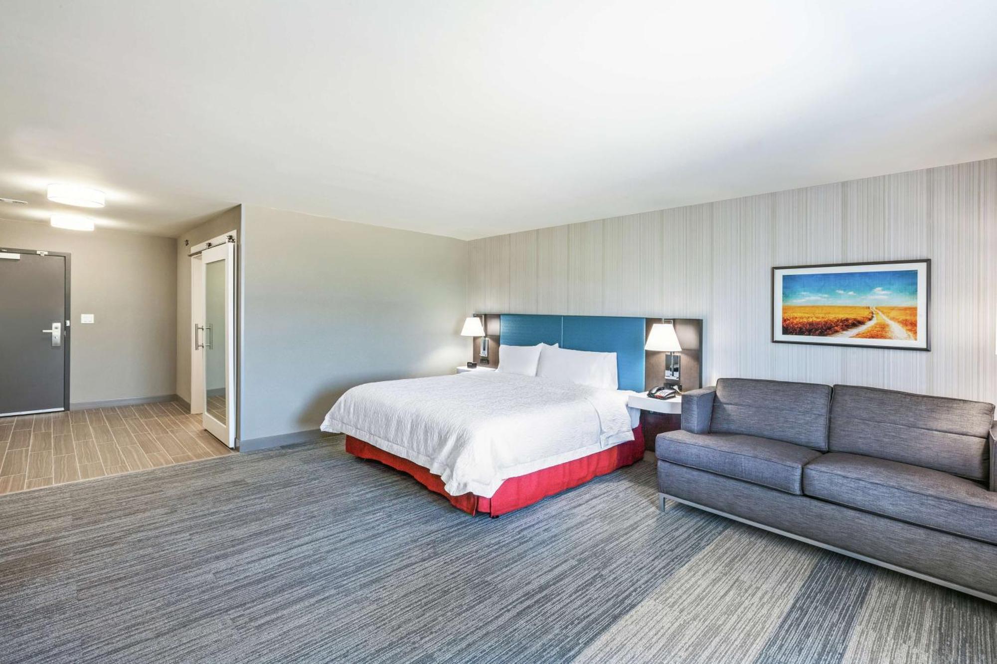 Hampton Inn Gardner Exterior photo